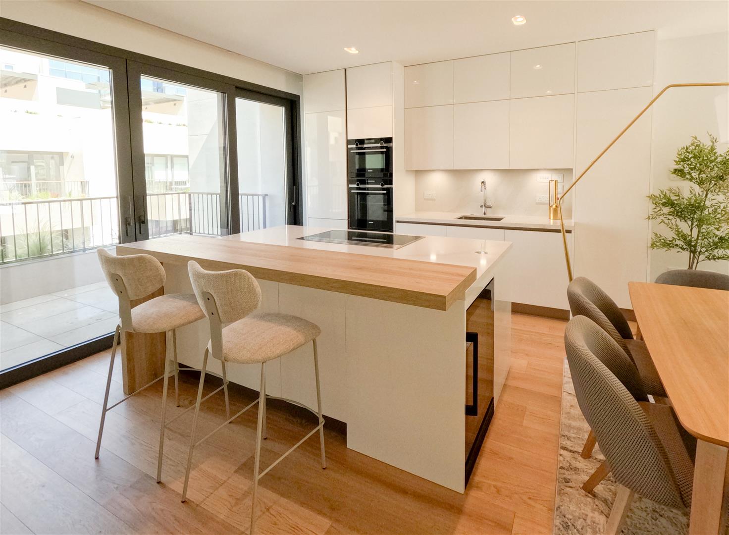 Image of House - 3 Bedrooms - 4 Bathrooms for Sale in North Gorge-Gibraltar, Image 2